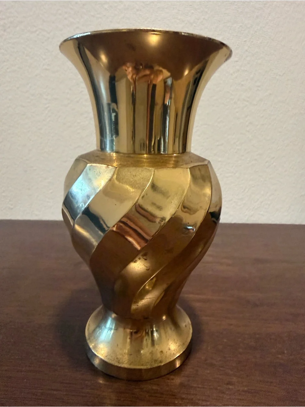Vintage Brass Spiral Vase Made in India 7” Hollywood Regency